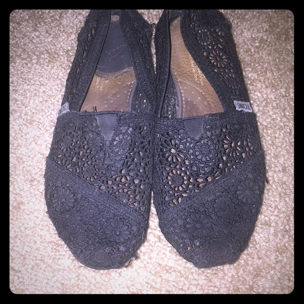 Toms black lace slip on shoes size 6